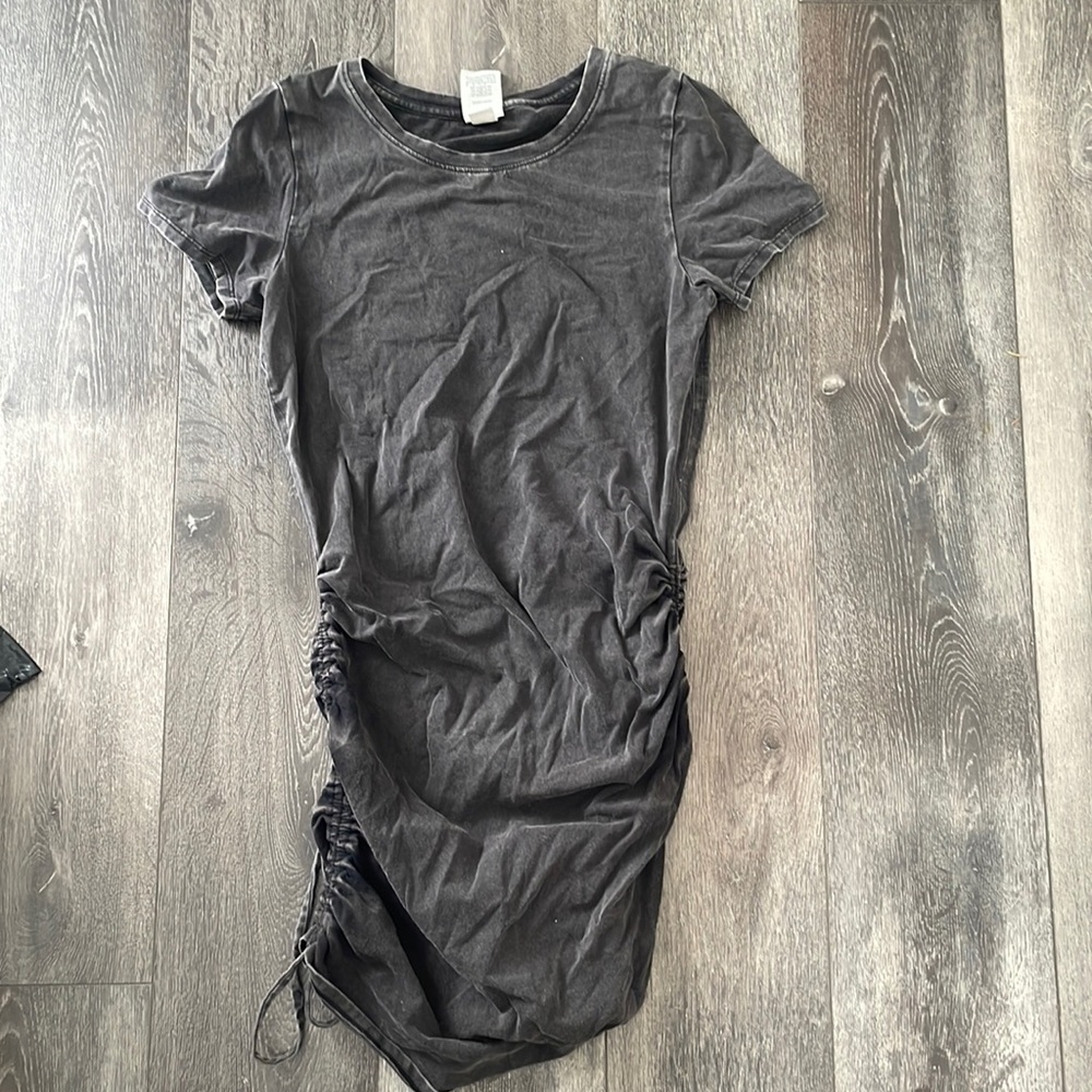 Victoria’s Secret pink T-shirt dress roughed on sides